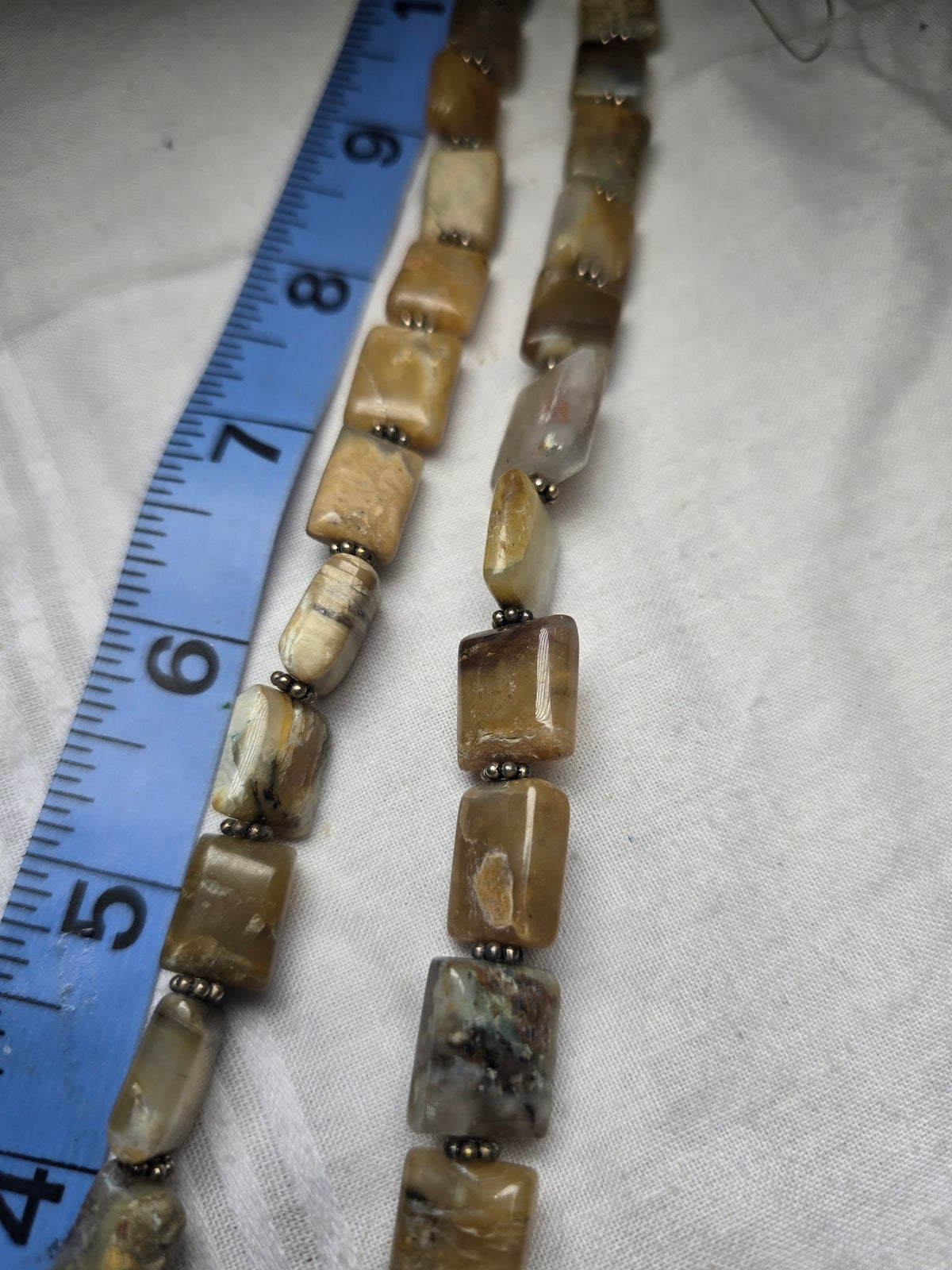 Agate rectangle bead necklace closeup